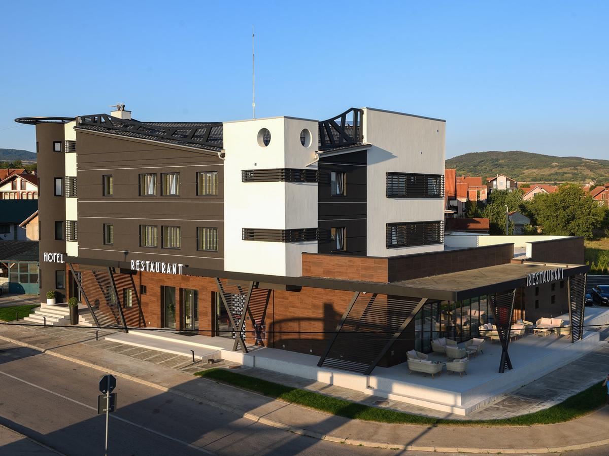 Hotel Ideo Lux Ni Buitenkant foto