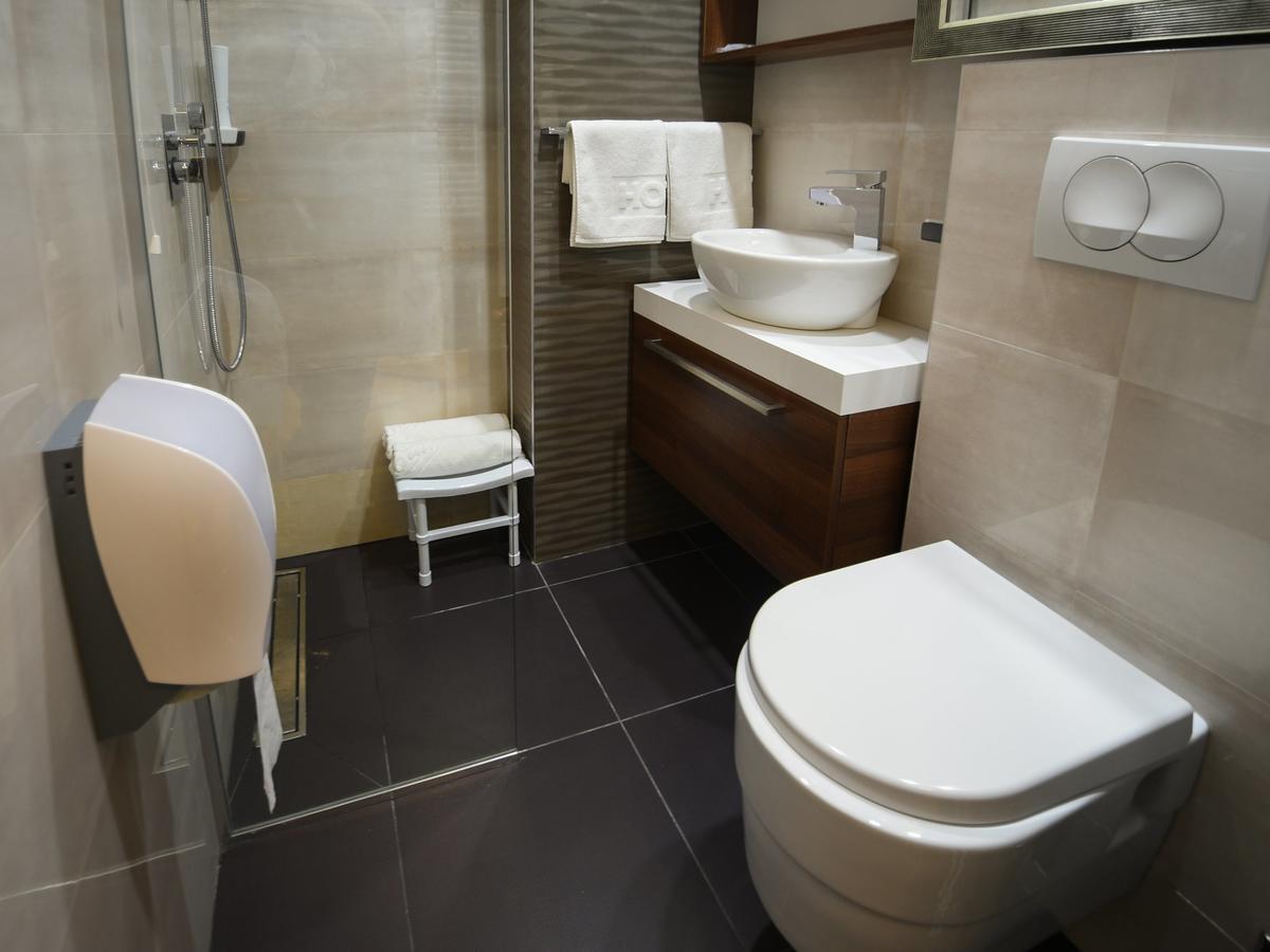 Hotel Ideo Lux Ni Buitenkant foto